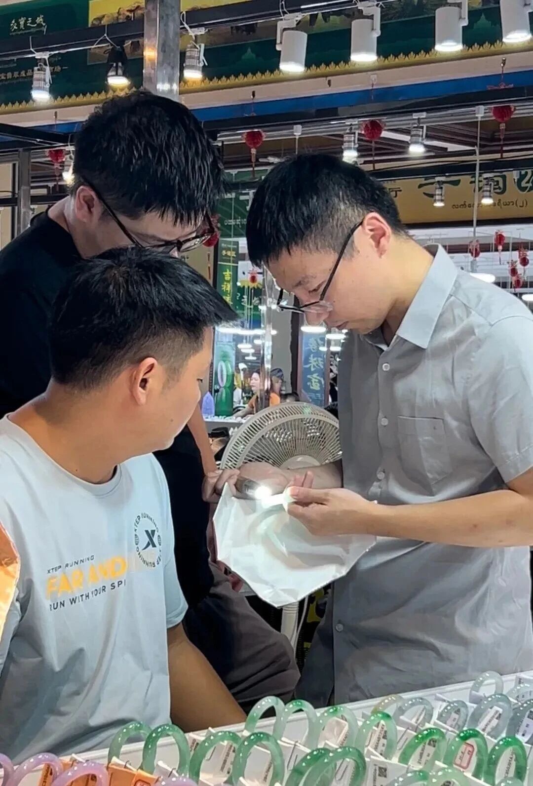 731aae0fef59a83399dfe669e03f6d81.jpg